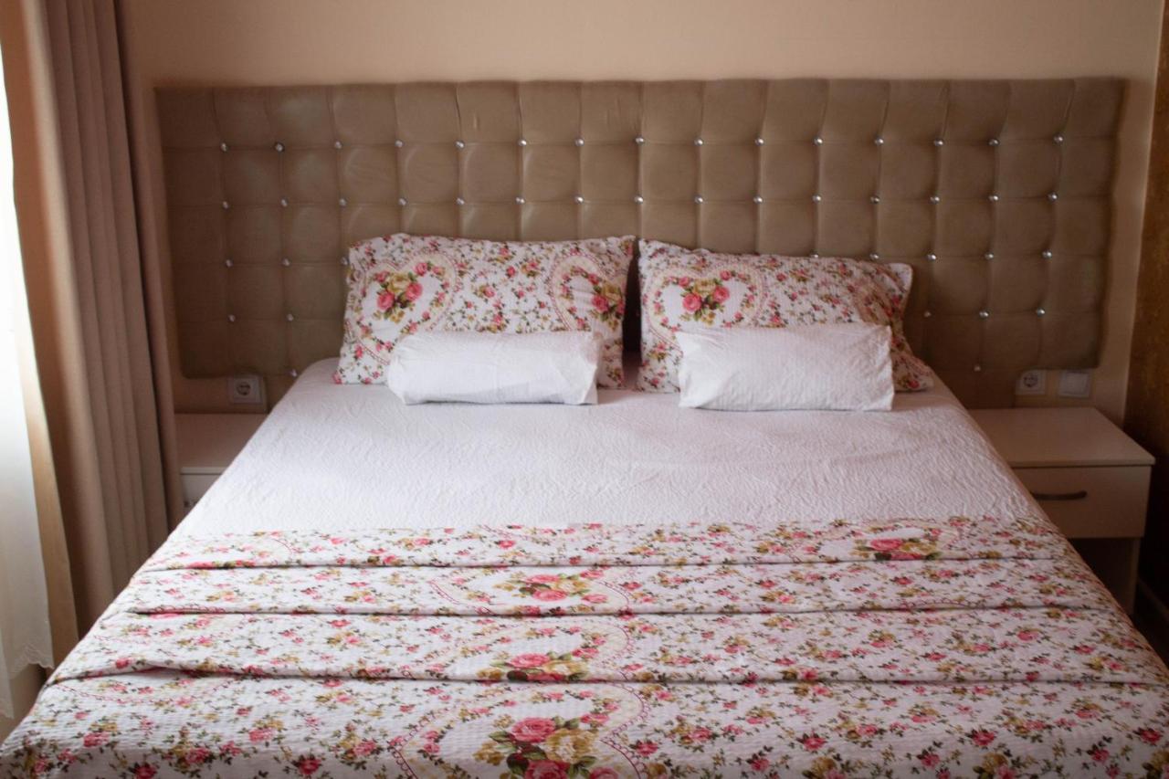 Hotel Living Suto Orizari المظهر الخارجي الصورة