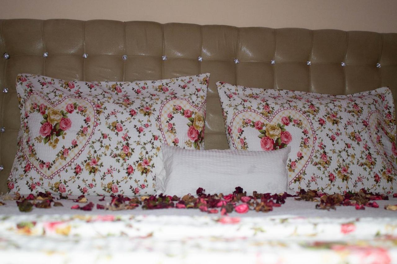 Hotel Living Suto Orizari المظهر الخارجي الصورة