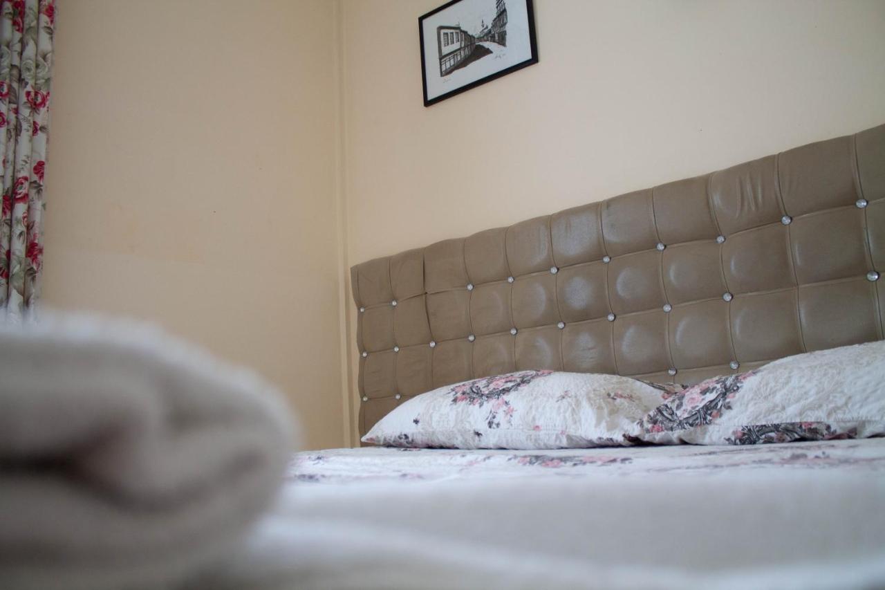 Hotel Living Suto Orizari المظهر الخارجي الصورة