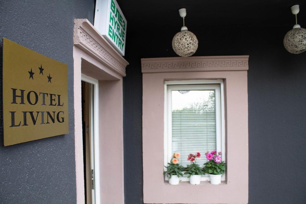 Hotel Living Suto Orizari المظهر الخارجي الصورة